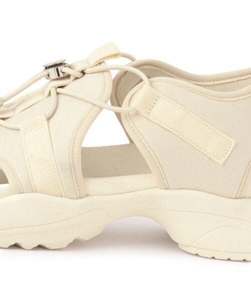 ROPE' PICNIC(ロペピクニック)の「アジャスタースピンドルスニーカーサンダル/リンクコーデ(サンダル・レディース・ブラック/キナリ/ホワイト/ネイビー・L/M/S)」の16枚目の写真