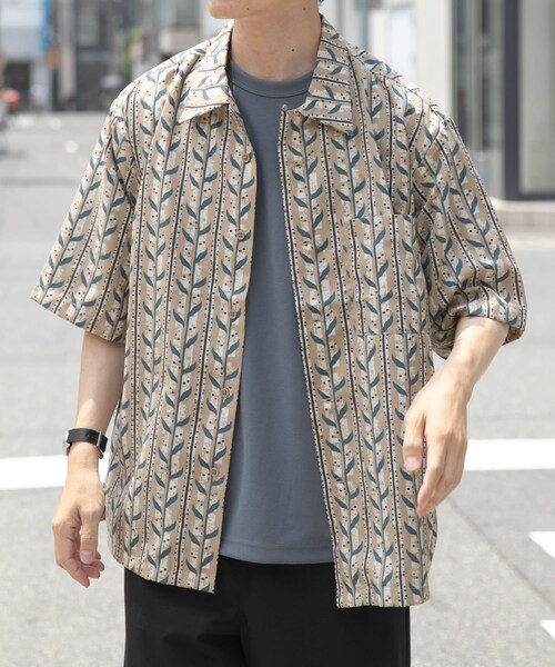 ITEMS URBANRESEARCH(アイテムズ アーバンリサーチ)の「リーフプリントオープンカラー半袖シャツ(シャツ/ブラウス・メンズ・BEG/BRN/BLK・M/L)」の6枚目の写真