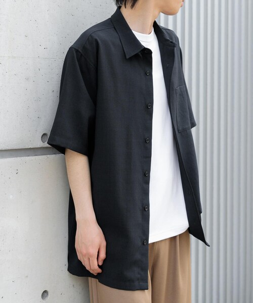 ITEMS URBANRESEARCH(アイテムズ アーバンリサーチ)の「『イージーケア/速乾/UVカット』『セットアップ対応』クイックドライリネンタッチ半袖シャツ(シャツ/ブラウス・メンズ・CHA/GRN/BRN/BLK・M/L)」の15枚目の写真