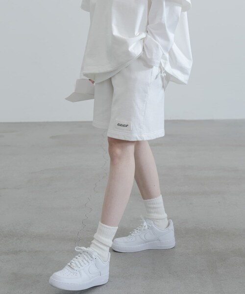 URBAN RESEARCH（アーバンリサーチ）の「dDdDdDd　WIDE SWEAT SHORTS（その他パンツ・メンズ・M.GRAY/WHITE/BLACK/NAVY・S/M/L/XL/XXL）」の11枚目の写真