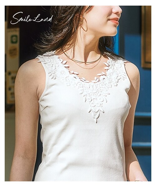 nissen（ニッセン）の「＜大きいサイズ＞ フラワーレースデザイン綿混タンクトップ（キャミソール・レディース・オフホワイト/黒・L/LL/3L/4L/5L/6L/8L/10L）」の4枚目の写真