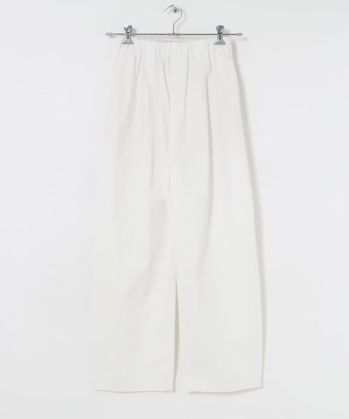 URBAN RESEARCH（アーバンリサーチ）の「『3サイズ展開』チノイージーパンツ（チノパンツ・レディース・BEIGE/OFF・38/40/36）」の11枚目の写真