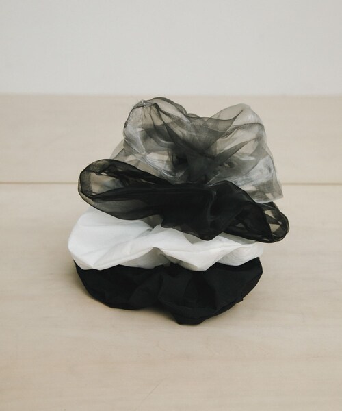 URBAN RESEARCH（アーバンリサーチ）の「decor『デコール』　B Chou Chou（ヘアゴム・レディース・シアーBLACK/BLACK/MILK/シアーGRAY・-）」の11枚目の写真