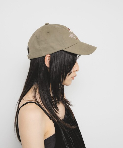 KBF（ケイビーエフ）の「バイカラーエンブロイダリーCAP（キャップ・レディース・IVORY/MOSS GREEN/NAVY・one）」の13枚目の写真