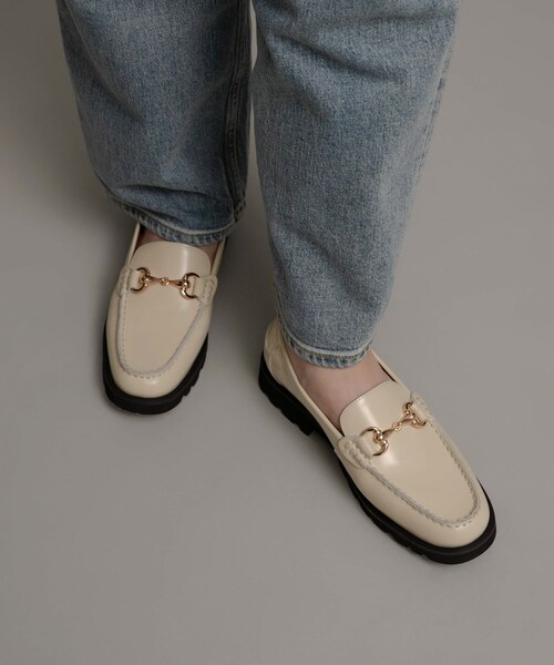 URBAN RESEARCH Sonny Label（アーバンリサーチサニーレーベル）の「ARTESANOS　ビットローファー（ローファー・レディース・BLACK/OFF WHITE・37/38）」の4枚目の写真