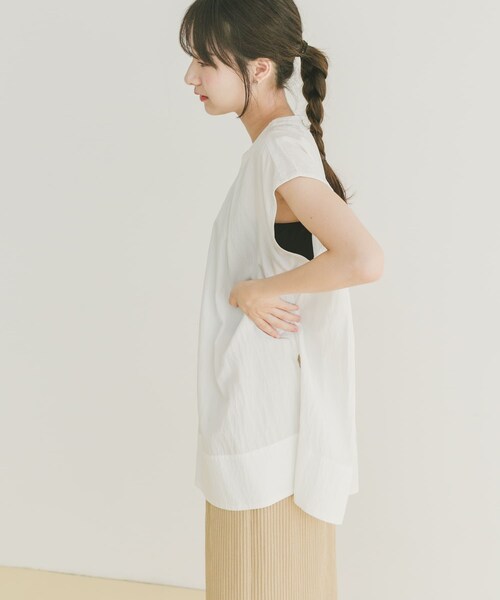 ITEMS URBANRESEARCH（アイテムズ アーバンリサーチ）の「サイドスリットフレンチブラウス（シャツ/ブラウス・レディース・RENGA/OFF/NVY・FREE）」の5枚目の写真