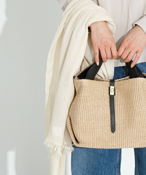 URBAN RESEARCH Sonny Label（アーバンリサーチサニーレーベル）の「イタリア製なめらかレーヨンストール（ストール/ショール・レディース・L.ベージュ/コーラル/ミント/グレー・one）」の9枚目の写真