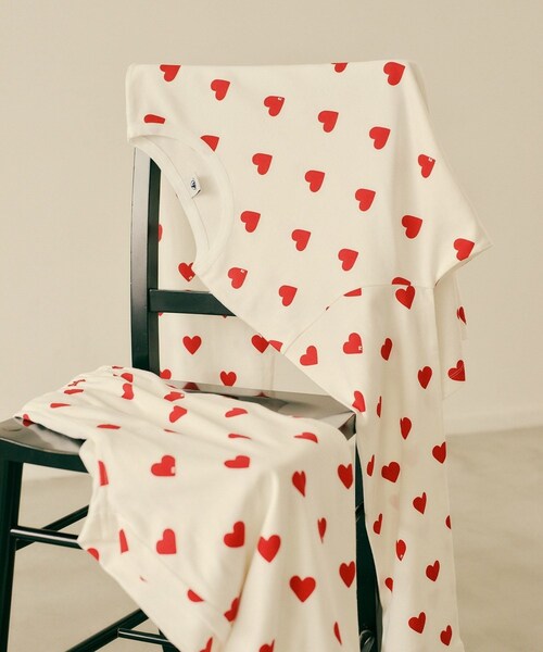 ADAM ET ROPE'(アダムエロペ)の「【WEB限定】・【PETIT BATEAU pour ADAM ET ROPE'】別注ハートプリントパジャマ(ルームウェア/パジャマ・レディース・ネイビー/レッド・F)」の17枚目の写真