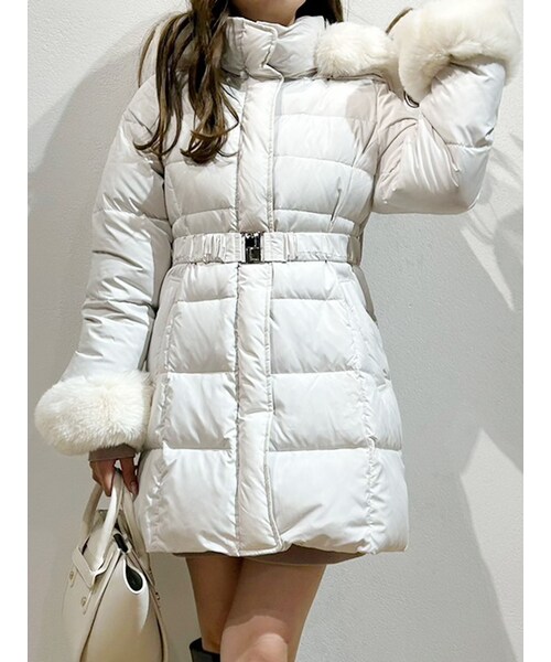 MERCURYDUO（マーキュリーデュオ）の「ファー付アライドロングダウン（ダウンジャケット/コート・レディース・アイボリー/ブラック・S/M/F）」の10枚目の写真