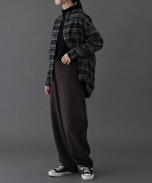 URBAN RESEARCH DOORS（アーバンリサーチドアーズ）の「FORK&SPOON　ブラッシュドチェックシャツ（シャツ/ブラウス・レディース・BLACK CHK/BEIGE CHK・1）」の9枚目の写真