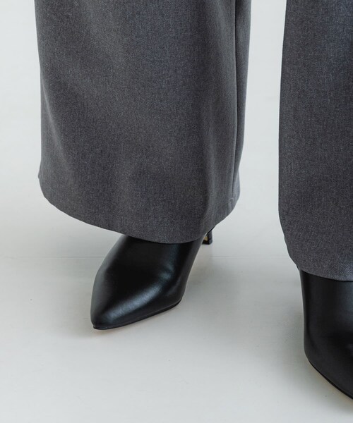 URBAN RESEARCH(アーバンリサーチ)の「ポインテッドトゥブーツ(ブーツ・レディース・BLACK/BROWN・23.5/24/24.5/25)」の18枚目の写真