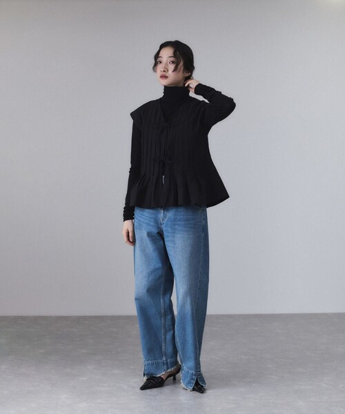 ADAM ET ROPE'（アダムエロペ）の「【定番】タックフレアジレブラウス（シャツ/ブラウス・レディース・ホワイト/ベージュ系/ネイビー系/ブラック・F）」の10枚目の写真