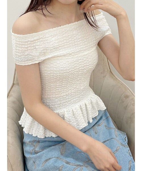 MERCURYDUO(マーキュリーデュオ)の「カットソーシャーリングトップス(Tシャツ/カットソー・レディース・オフホワイト/ブラック/ミントグリーン・F)」の2枚目の写真