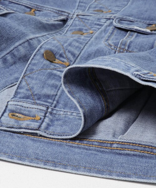URBAN RESEARCH ROSSO（アーバンリサーチロッソ）の「『別注』Lee101×ROSSO　NOCOLLAR JACKET（デニムジャケット・レディース・ONE WASH/USED・Free）」の10枚目の写真