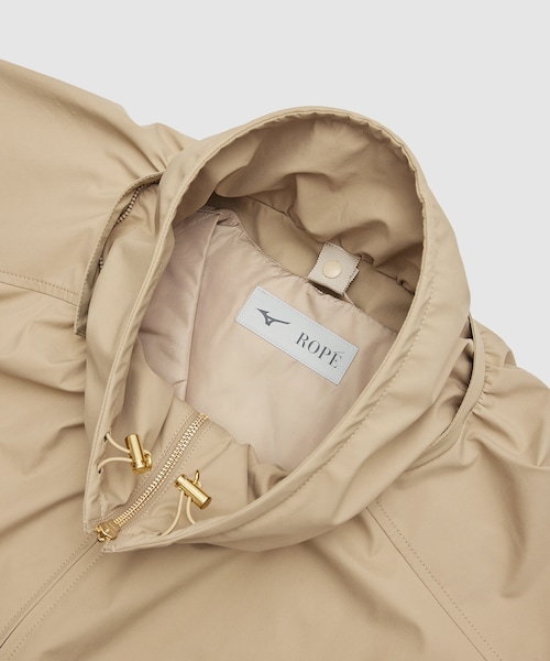 ROPE'(ロペ)の「【Mizuno for ROPE'】ライナー付き ギャザーマウンテンパーカー(マウンテンパーカー・レディース・ブラック/ベージュ・36/38)」の12枚目の写真