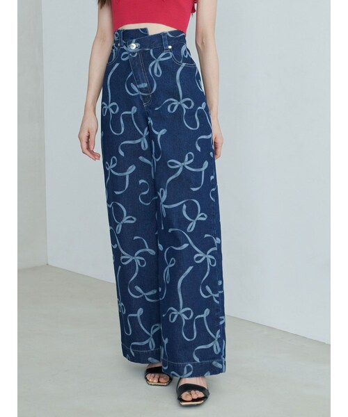 MERCURYDUO（マーキュリーデュオ）の「リボンプリントデニムパンツ（デニムパンツ・レディース・ブルー/インディゴ・S/M）」の9枚目の写真