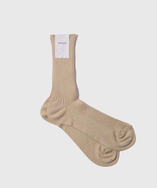 ADAM ET ROPE'(アダムエロペ)の「【AURALEE/オーラリー】GIZA HIGH GAUGE SOCKS(ソックス/靴下・メンズ・ホワイト/ベージュ・F)」の2枚目の写真