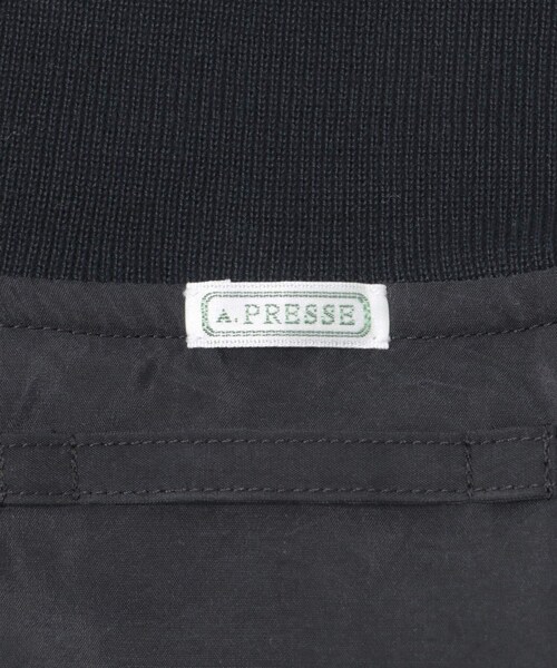URBAN RESEARCH(アーバンリサーチ)の「A PRESSE Silk Padding Jacket(ブルゾン・メンズ・NAVY/KHAKI・2/3)」の15枚目の写真