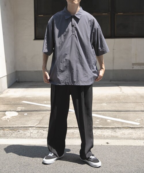ITEMS URBANRESEARCH(アイテムズ アーバンリサーチ)の「『撥水/イージーケア/接触冷感/UVカット』タスランナイロンスナップボタンポロシャツ(ポロシャツ・メンズ・NVY/CHA/BLK・M/L)」の18枚目の写真