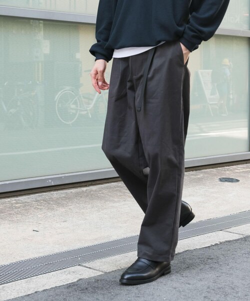 URBAN RESEARCH DOORS(アーバンリサーチドアーズ)の「ウェビングベルトチノパンツ(その他パンツ・メンズ・BLACK/CHARCOAL/MOCHA/OLIVE・S/M/L)」の17枚目の写真