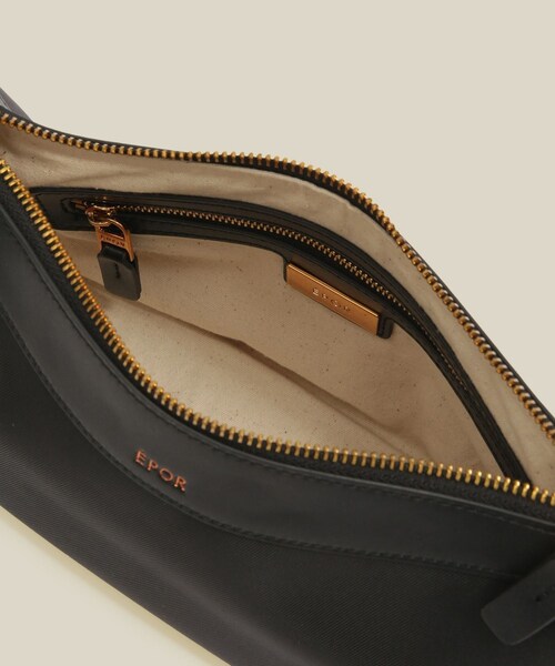 ROPE'(ロペ)の「【E'POR】C BAG Mini【撥水】【超軽量】(ハンドバッグ・レディース・ブラック/オフホワイト/カーキ・F)」の14枚目の写真