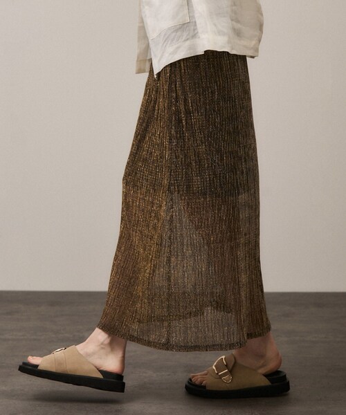 ADAM ET ROPE'（アダムエロペ）の「シアーラメスカート［ストレッチ］（スカート・レディース・ゴールド/シルバー・F）」の5枚目の写真