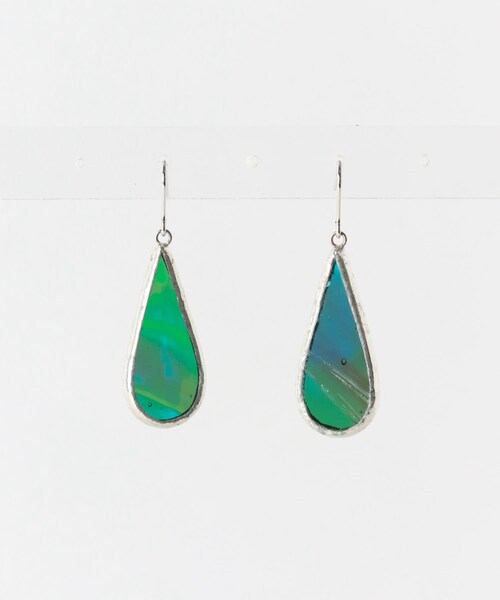 URBAN RESEARCH(アーバンリサーチ)の「Arte.m しずくピアス(小)(ピアス(両耳用)・レディース・イエロー/ブルー/クリア/グリーン/レッド・0)」の1枚目の写真