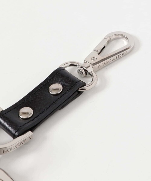 URBAN RESEARCH（アーバンリサーチ）の「A VACATION　HEART CHATELAINE（チャーム・レディース・BLACK・0）」の4枚目の写真