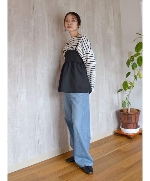 Ungrid（アングリッド）の「ハイウエストオーガニックコットンルーズデニム（デニムパンツ・レディース・ブルー/インディゴ・25ｲﾝﾁ/26ｲﾝﾁ/24ｲﾝﾁ）」の2枚目の写真
