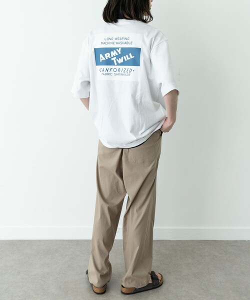 URBAN RESEARCH Sonny Label（アーバンリサーチサニーレーベル）の「ARMY TWILL　PRINT HSTEE TAG（Tシャツ/カットソー・メンズ・WHITE/CHARCOAL/PINK・M/L）」の10枚目の写真