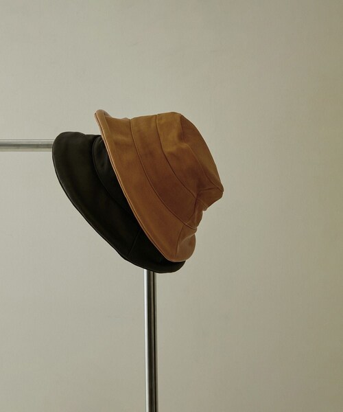 ADAM ET ROPE'（アダムエロペ）の「【La Maison de Lyllis（メゾンドリリス）】BOB/バケットハット（ハット・レディース・ブラック/ブラウン・F）」の4枚目の写真