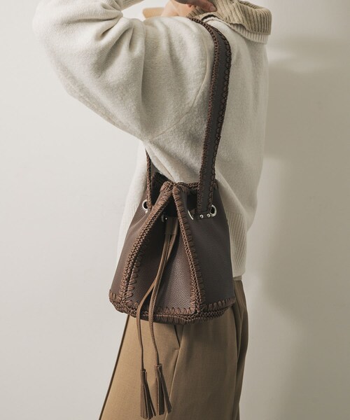 SENSE OF PLACE by URBAN RESEARCH（センスオブプレイスバイアーバンリサーチ）の「エンブロイダリーキンチャクバッグ（その他雑貨・レディース・BLACK/BROWN・one）」の13枚目の写真