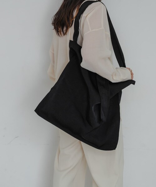 URBAN RESEARCH（アーバンリサーチ）の「『一部別注カラー』ITTI　MARY INSIDE OUT TOTE- L（トートバッグ・レディース・BLACK/RED/別注CURRY・-）」の7枚目の写真