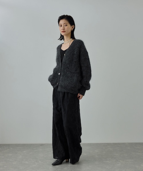 ROPE'（ロペ）の「スーパーキッドモヘヤVネックカーディガン/イージーケア（カーディガン/ボレロ・レディース・ピンク系/チャコール・F）」の11枚目の写真