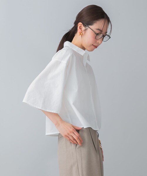 URBAN RESEARCH ROSSO（アーバンリサーチロッソ）の「F by ROSSO　ハーフスリーブクロップドシャツ（シャツ/ブラウス・レディース・OFF WHITE/P/BEIGE・FREE）」の4枚目の写真