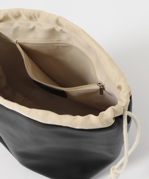 URBAN RESEARCH ROSSO（アーバンリサーチロッソ）の「IOMMI　パイピングハンドルバッグ（トートバッグ・レディース・BLACK/BROWN/BEIGE・Free）」の17枚目の写真
