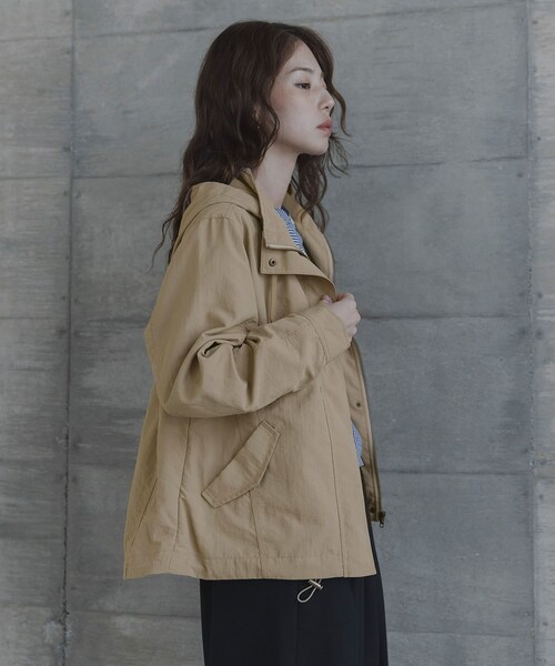 URBAN RESEARCH Sonny Label（アーバンリサーチサニーレーベル）の「多機能マウンテンパーカー（テーラードジャケット・レディース・オフ/ネイビー/ベージュ・Free）」の18枚目の写真