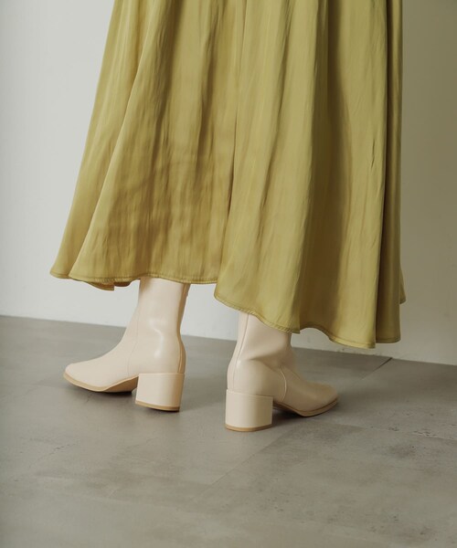 SENSE OF PLACE by URBAN RESEARCH（センスオブプレイスバイアーバンリサーチ）の「ワイドスクエアショートブーツ（ブーツ・レディース・BLACK/IVORY/BEIGE・S/M/L）」の14枚目の写真