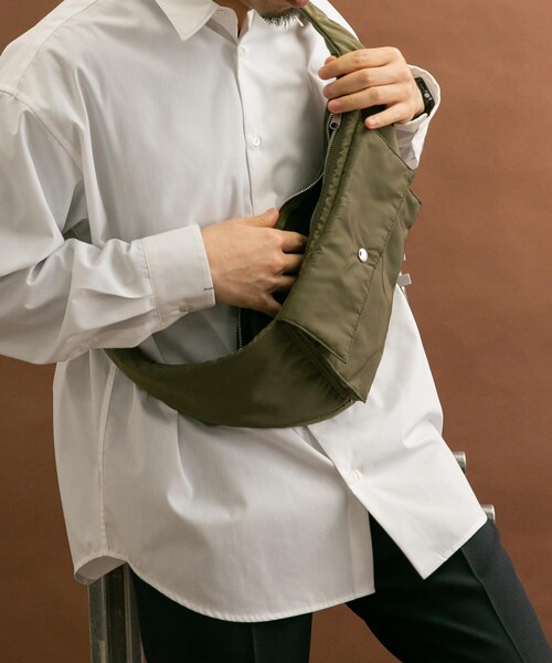 RODE SKO（ロデスコ）の「撥水ボディバッグ（ボディバッグ/ウエストポーチ・メンズ・KHAKI/BLACK・one）」の13枚目の写真