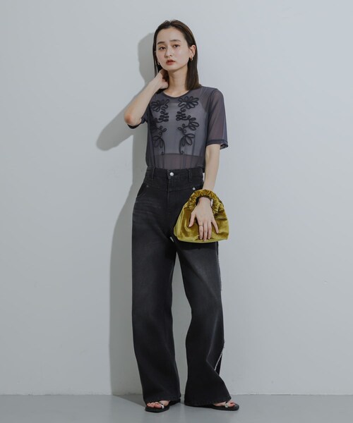 SENSE OF PLACE by URBAN RESEARCH（センスオブプレイスバイアーバンリサーチ）の「コードシシュウカットトップ（Tシャツ/カットソー・レディース・CHARCOAL/IVORY/BROWN・one）」の19枚目の写真