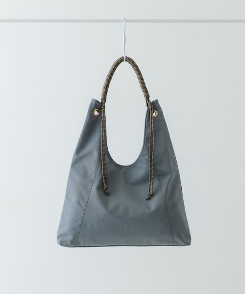RODE SKO（ロデスコ）の「コードハンドルバッグ（トートバッグ・レディース・BLKxBLK/BEGxBRN/GRYxTAUPE・One）」の2枚目の写真