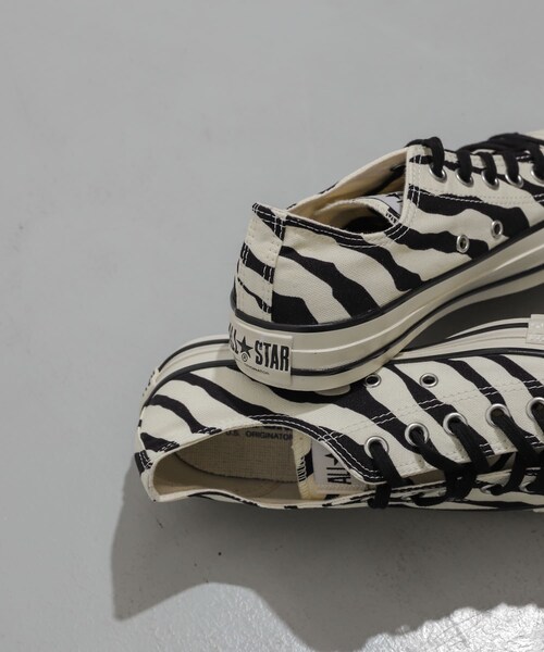 SENSE OF PLACE by URBAN RESEARCH(センスオブプレイスバイアーバンリサーチ)の「『WEB限定』CONVERSEALL ALL STAR US ZEBRA OX(スニーカー・レディース・WHITE・22.5/23.5/24.5)」の4枚目の写真
