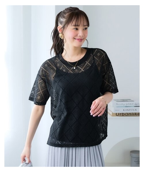 nissen（ニッセン）の「＜大きいサイズ＞透かし柄ゆるシルエットカットソートップス（Tシャツ/カットソー・レディース・モカグレー/グレイッシュブルー/黒・L~LL/3L~4L/5L~6L/8L/10L）」の4枚目の写真