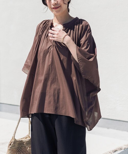 URBAN RESEARCH DOORS(アーバンリサーチドアーズ)の「コットンボイルロールアップスリーブブラウス(シャツ/ブラウス・レディース・ORANGE/BROWN/GREEN/NAVY・Free)」の9枚目の写真