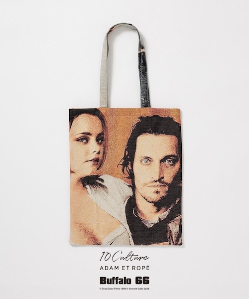 ADAM ET ROPE'(アダムエロペ)の「【Buffalo 66 × 10Culture for ADAM ET ROPE'】Buffalo 66 TOTE BAG(トートバッグ・レディース・ベージュ・F)」の1枚目の写真