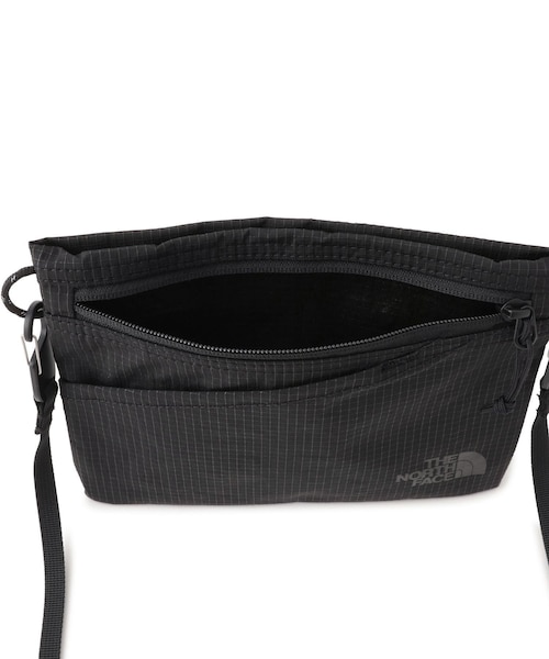 ROPE' PICNIC(ロペピクニック)の「【THE NORTH FACE/ザ・ノース・フェイス】RAFTER POUCH S SP(ショルダーバッグ・レディース・ブラック/ライトグレー・F)」の11枚目の写真