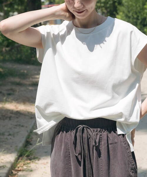 ITEMS URBANRESEARCH(アイテムズ アーバンリサーチ)の「クルーネックノースリTシャツ(Tシャツ/カットソー・レディース・L.GREGE/WHT/CHA/P.BLU・FREE)」の7枚目の写真