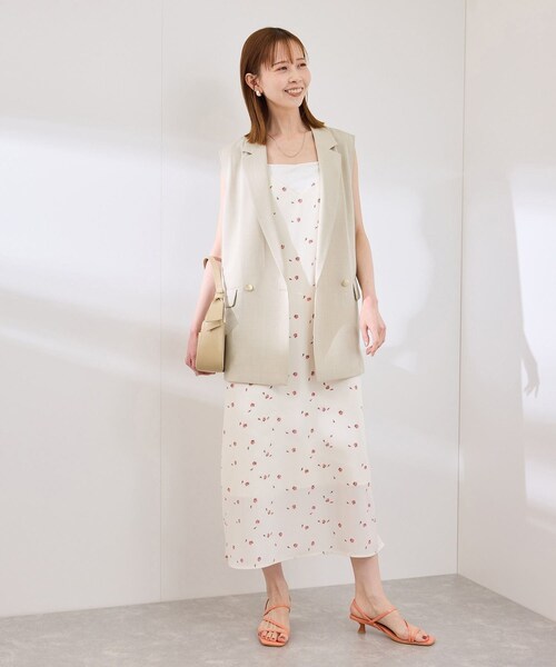 ROPE' PICNIC(ロペピクニック)の「カナパ スリーブレスジレ/セットアップ対応・UV・抗菌防臭・接触冷感(ベスト・レディース・ベージュ/グリーン系/ネイビー・38)」の6枚目の写真
