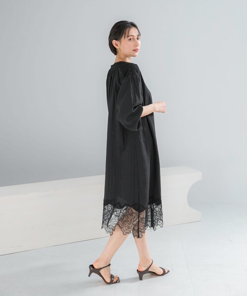 URBAN RESEARCH ROSSO（アーバンリサーチロッソ）の「レース切り替えガウンワンピース（ワンピース・レディース・OFF/BLACK・Free）」の17枚目の写真