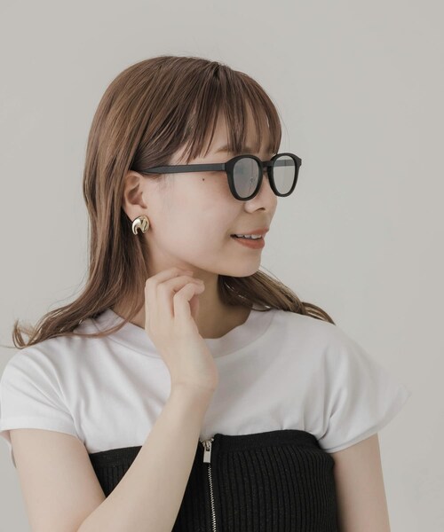 SMELLY（スメリー）の「ボスリントンサングラス（メガネ・レディース・M.BLK/BLK/Y.CLR/CLR・-）」の7枚目の写真